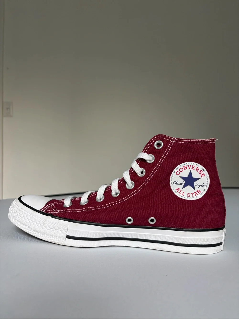 Converse Chuck Taylor All Star High Top Burgundy Sneakers Women’s 9 Men’s 7 EU40 - Picture 2 of 8